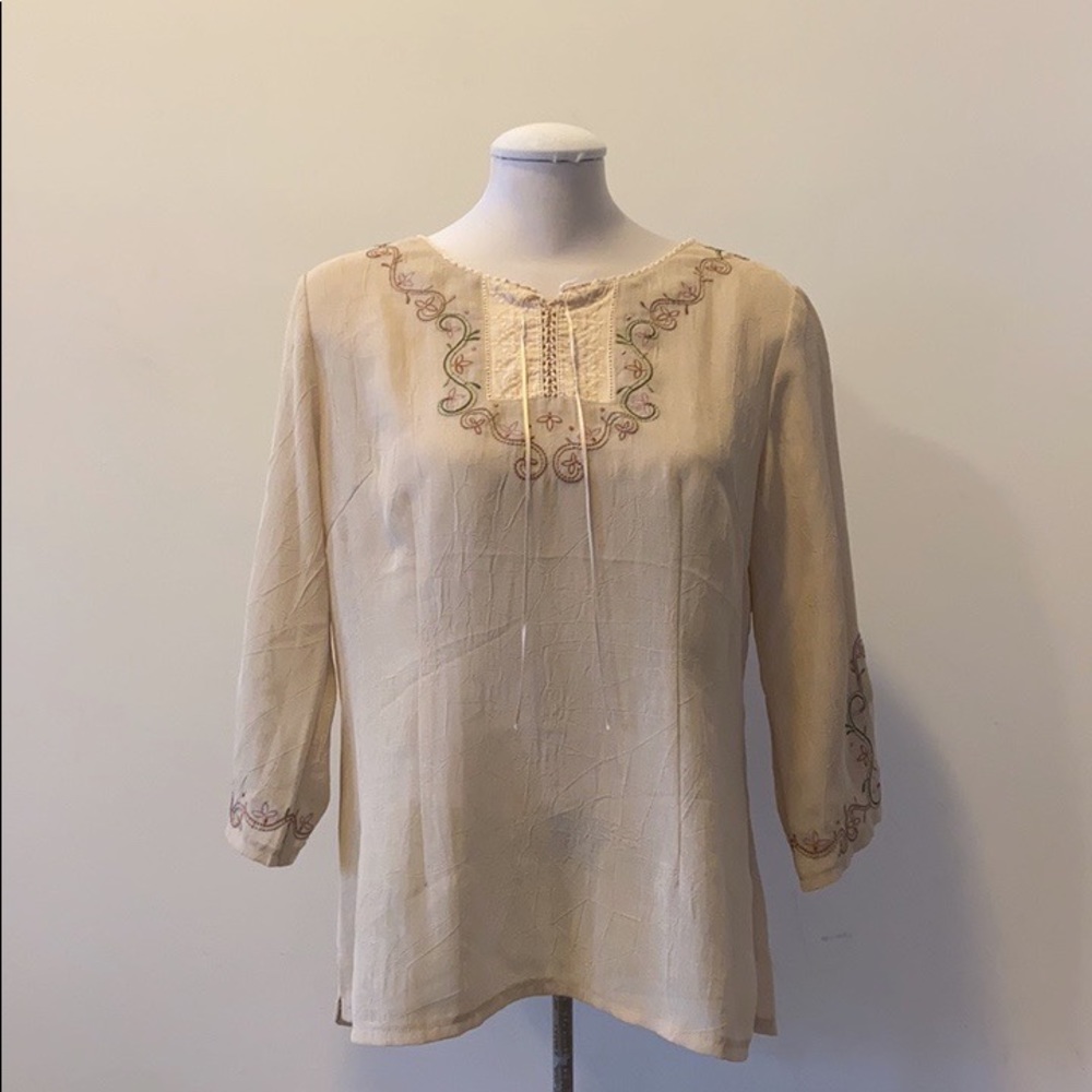 NWOT Bliss beige top